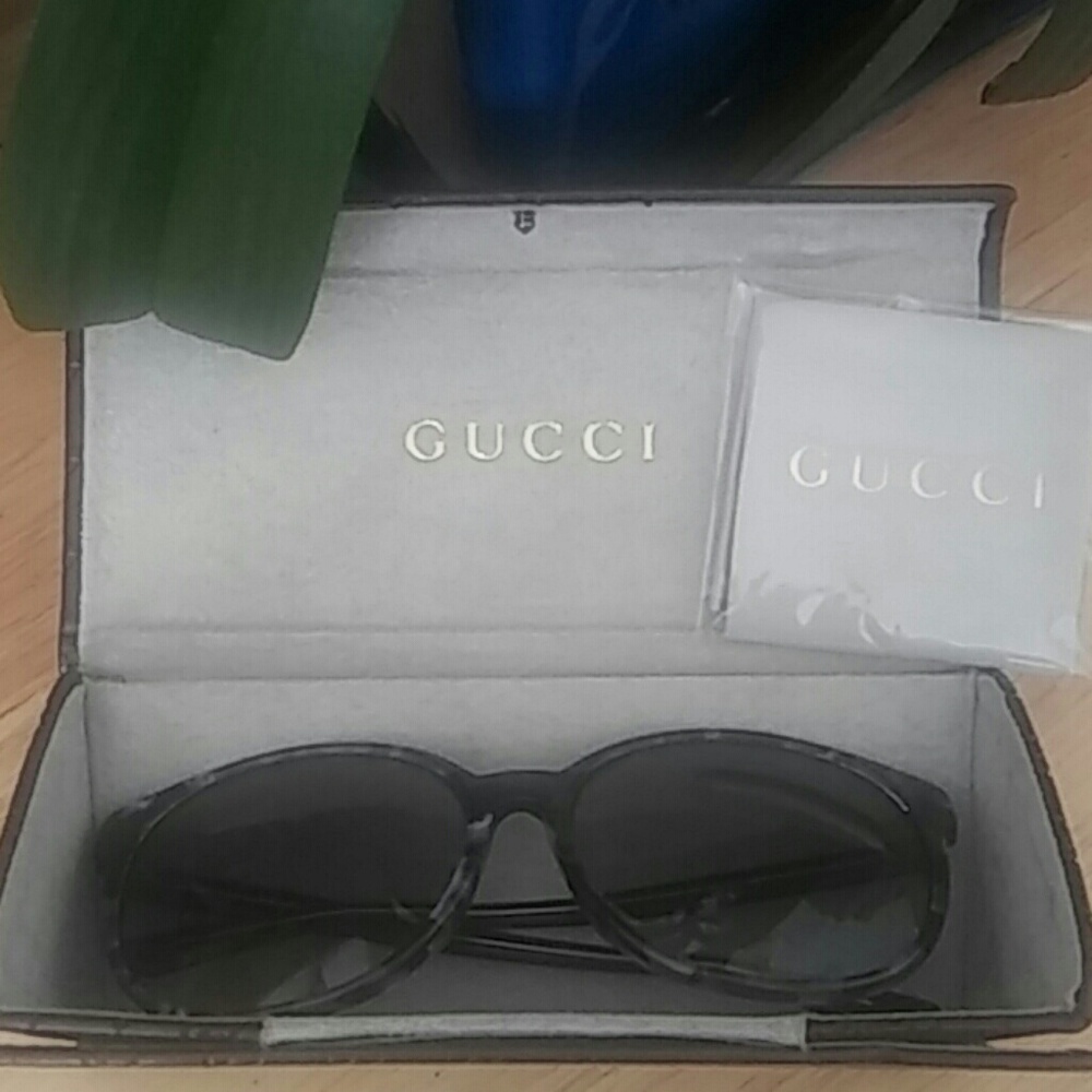 Gucci sunglasses